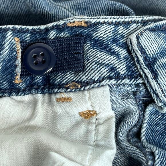 Girl's GAP Denim Stretch Midi Jean Shorts Size 12 - Picture 3 of 6